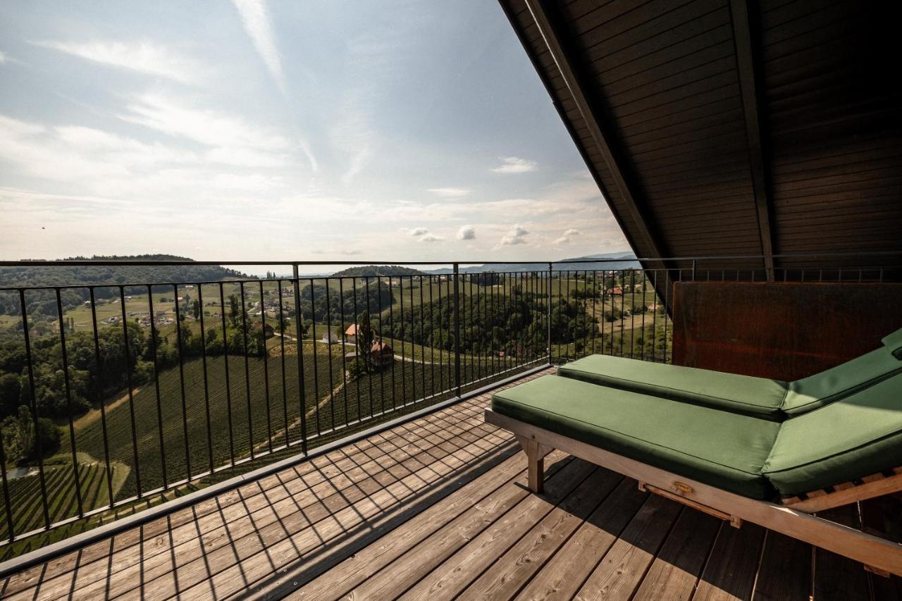 Weinhotel Maitz Wolfgang Ratsch an der Weinstrasse Exterior photo